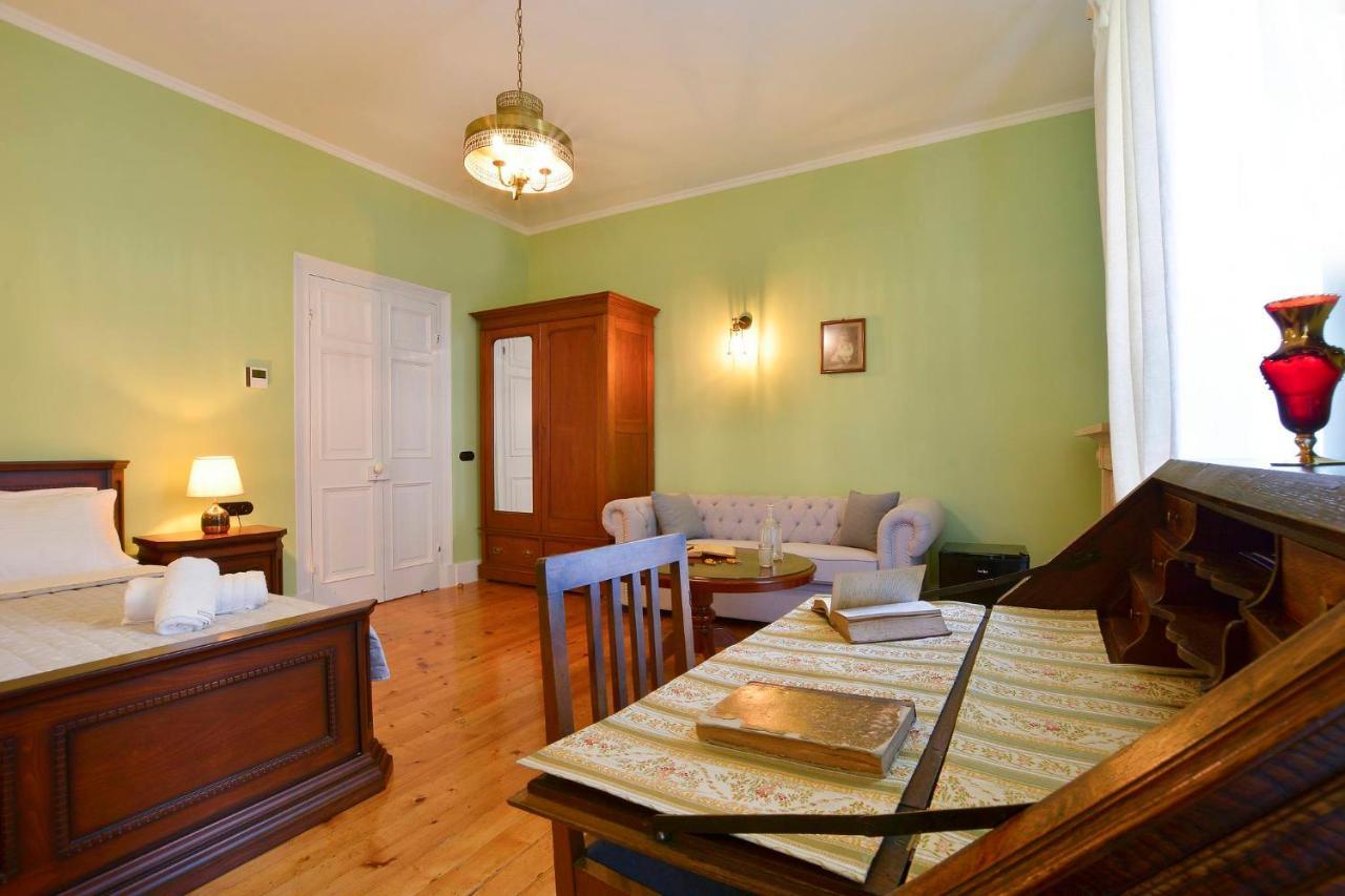 Aparthotel History House