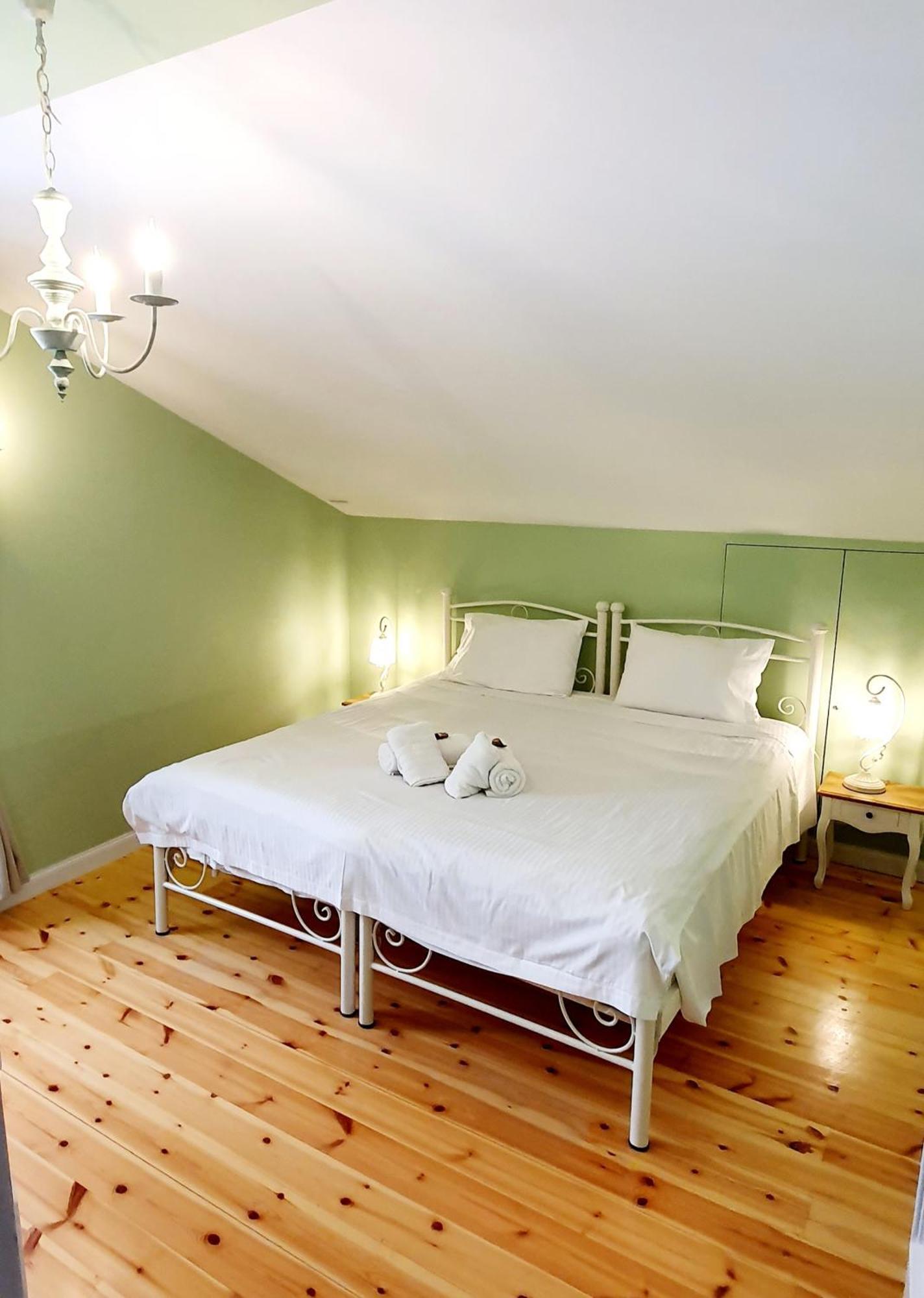 Aparthotel History House *